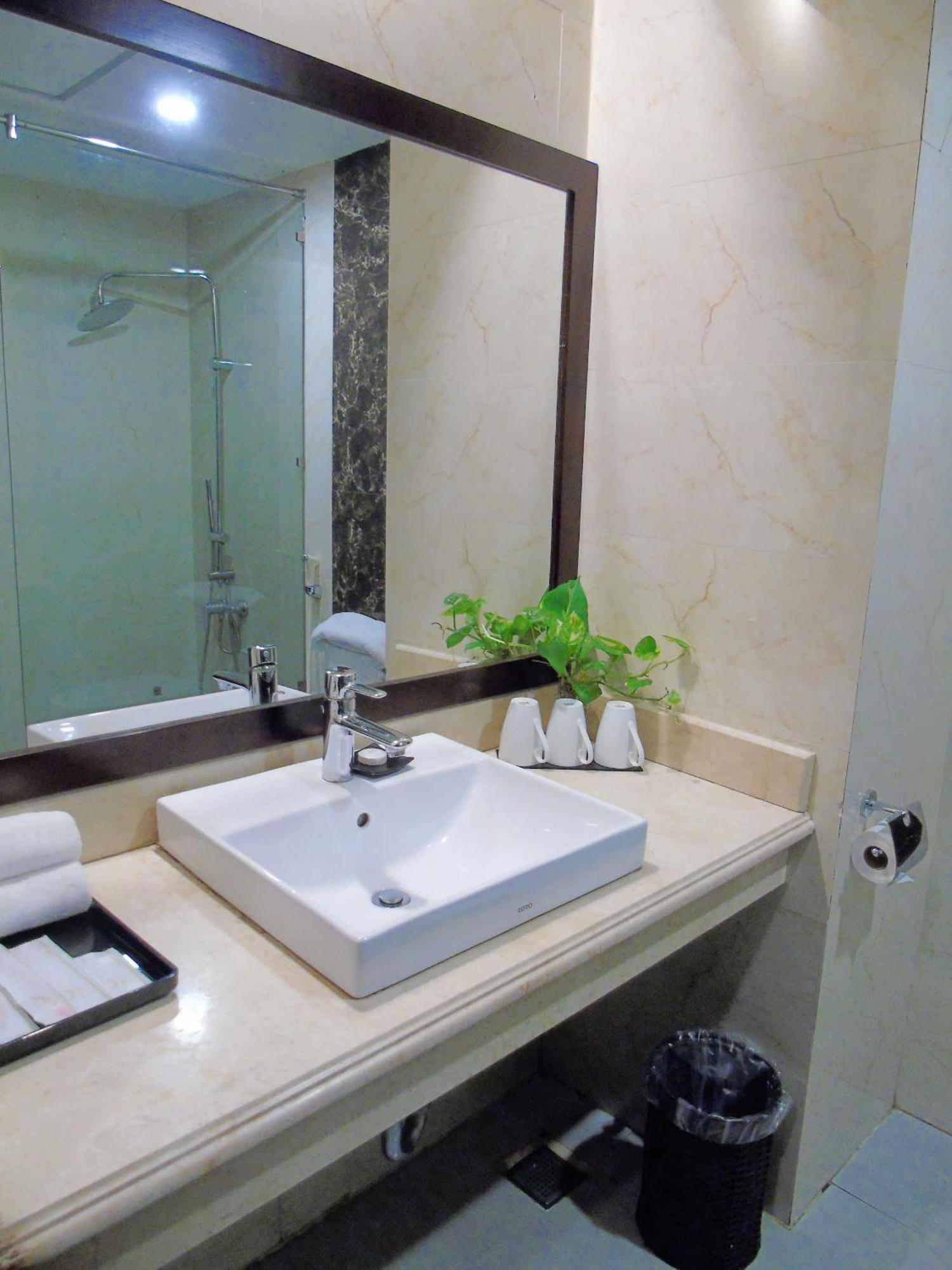 Muong Thanh Vinh Hotel Bagian luar foto