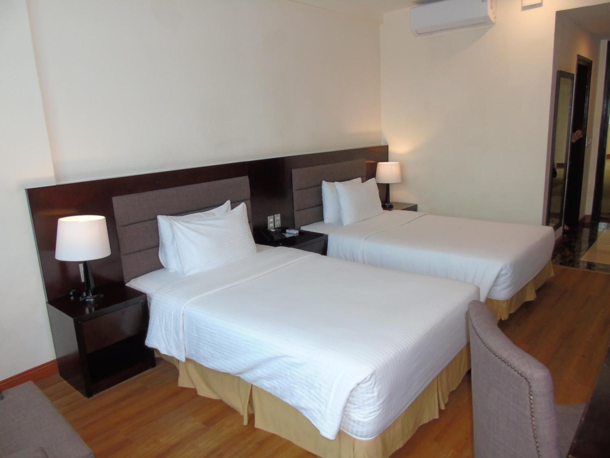 Muong Thanh Vinh Hotel Bagian luar foto