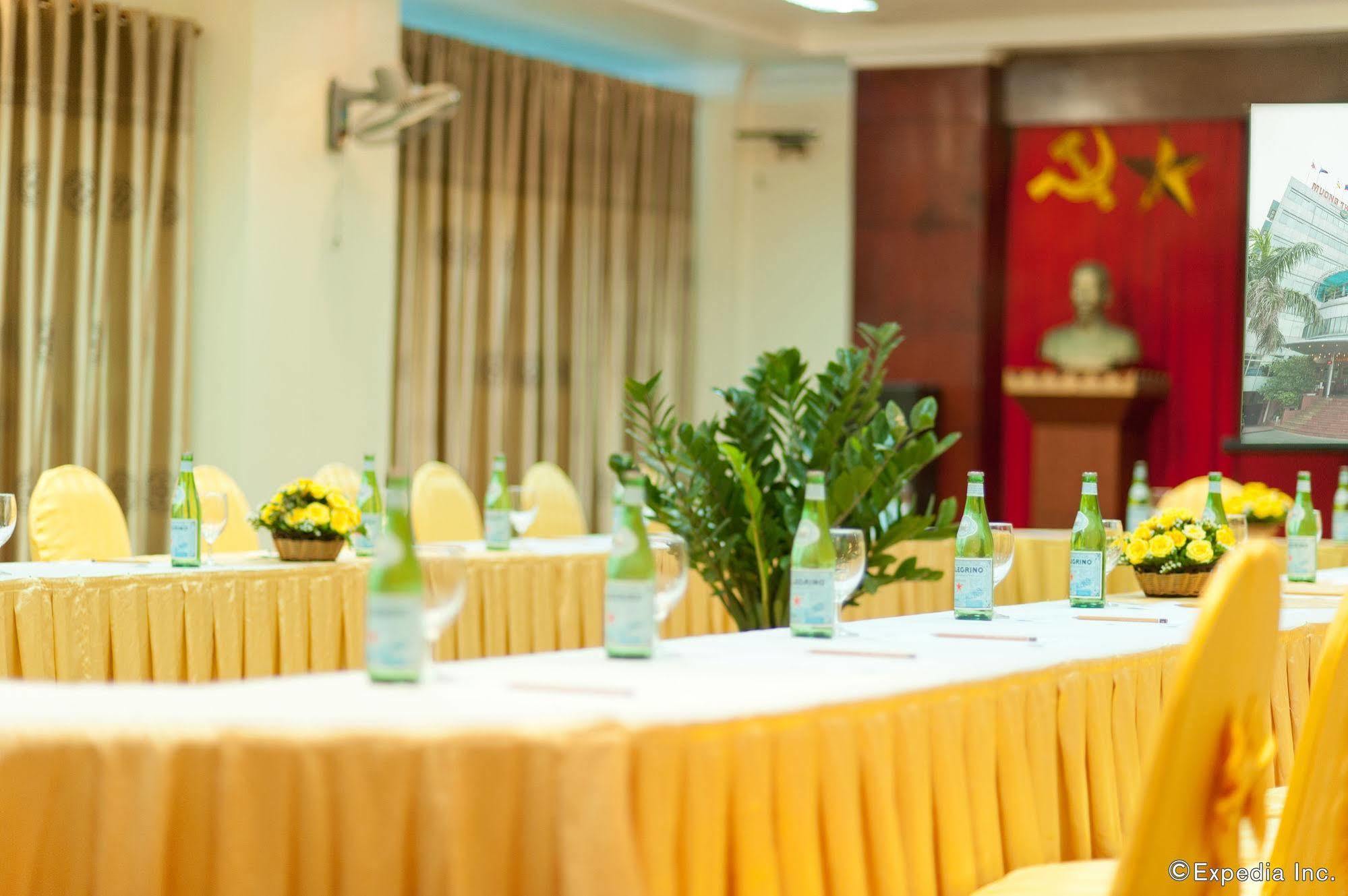 Muong Thanh Vinh Hotel Bagian luar foto